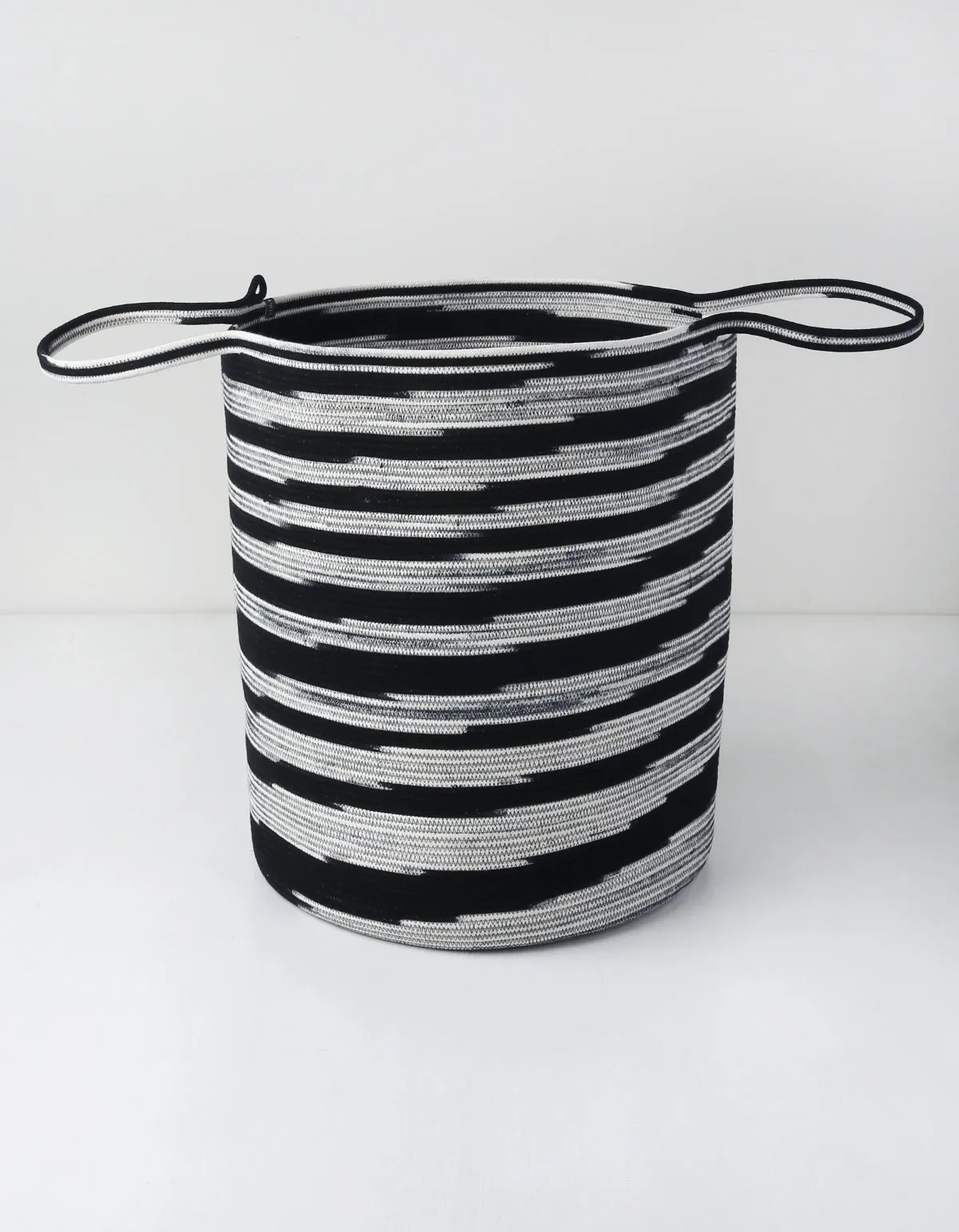 Black and White Roped Hamper