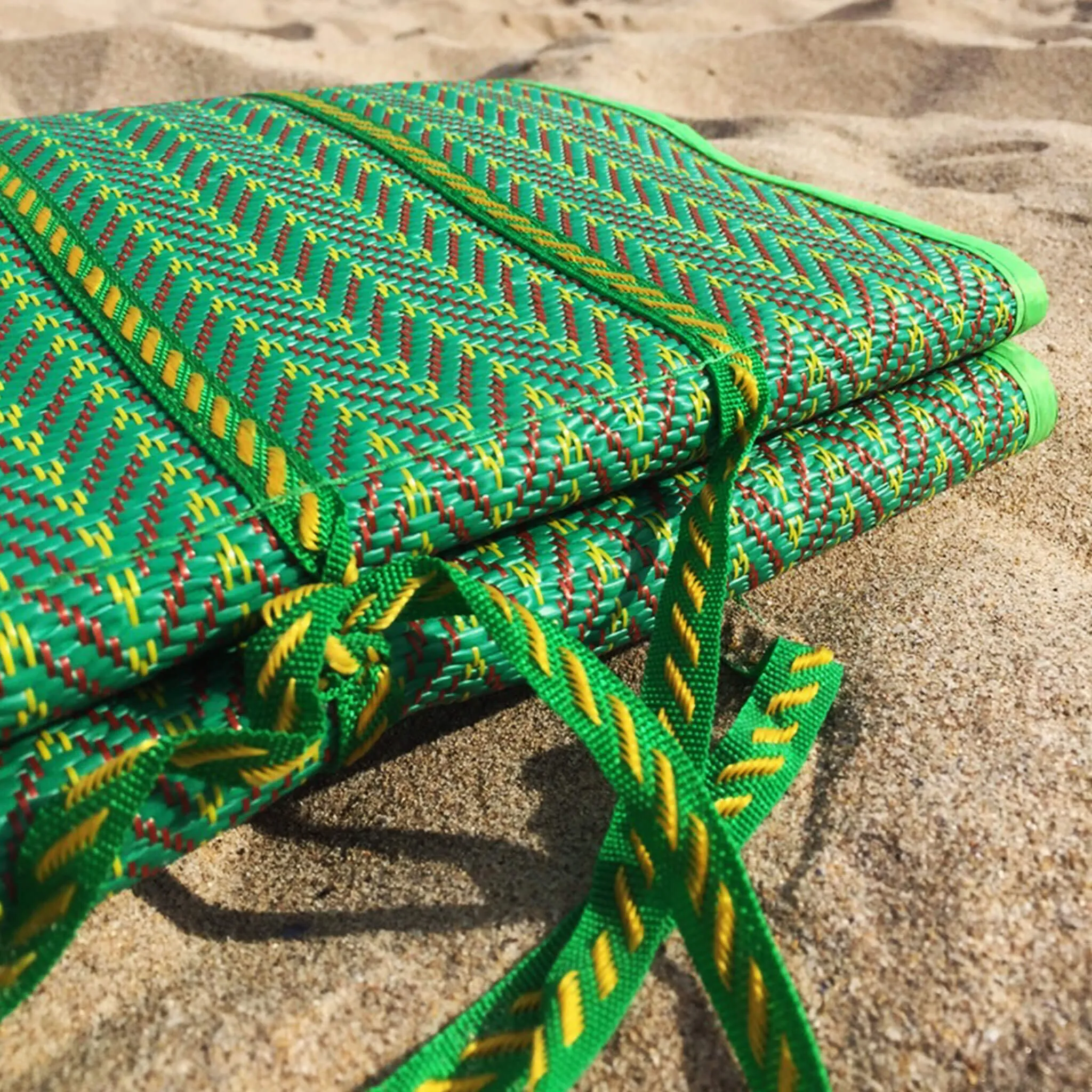 Fold up Mat with handles in Bright Green