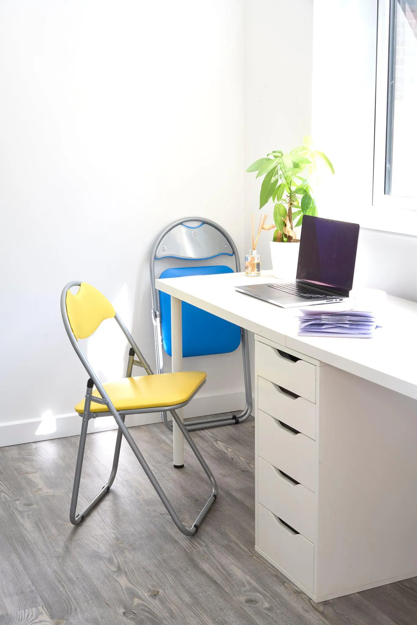 Folding Padded Office Chair - Yellow