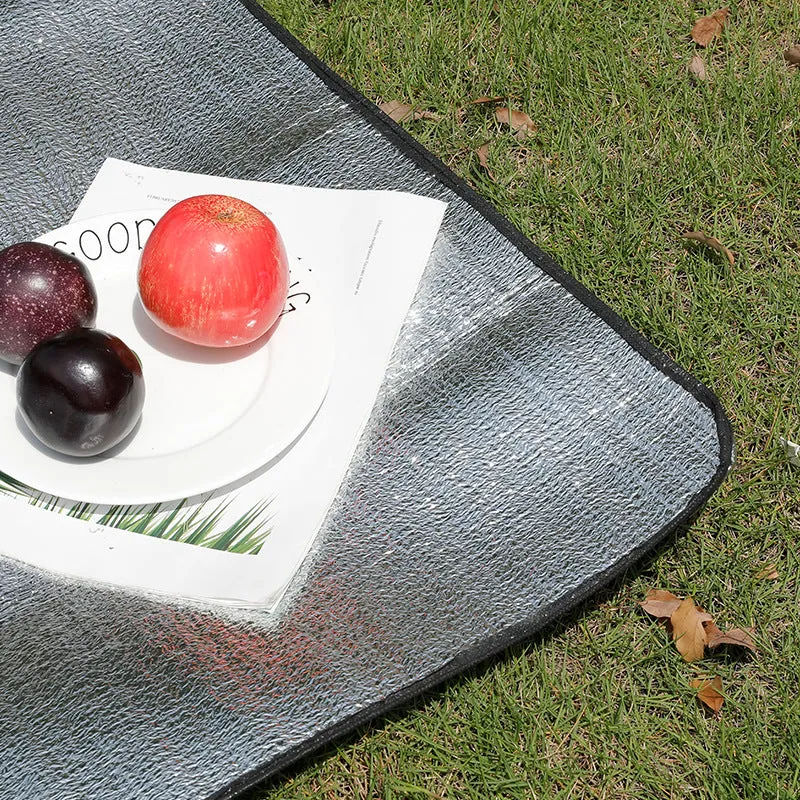 Outdoor portable camping mat moisture-proof mat double-layer thickened double-sided aluminum film aluminum foil picnic cloth internet celebrity picnic mat